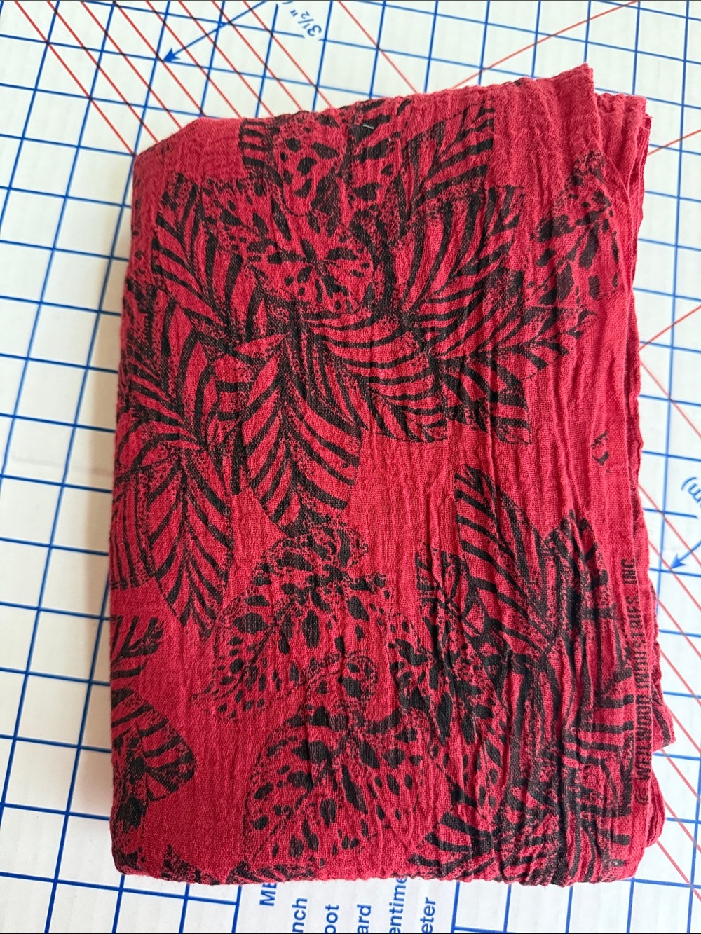 Vintage 80s 90s Deep Beet Red Black Botanical Leaf Crinkle Fabric 2 Yds x 42”